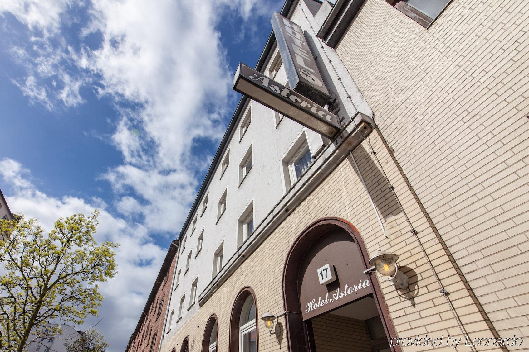 Signature Hotel Astoria Hamburg Bagian luar foto