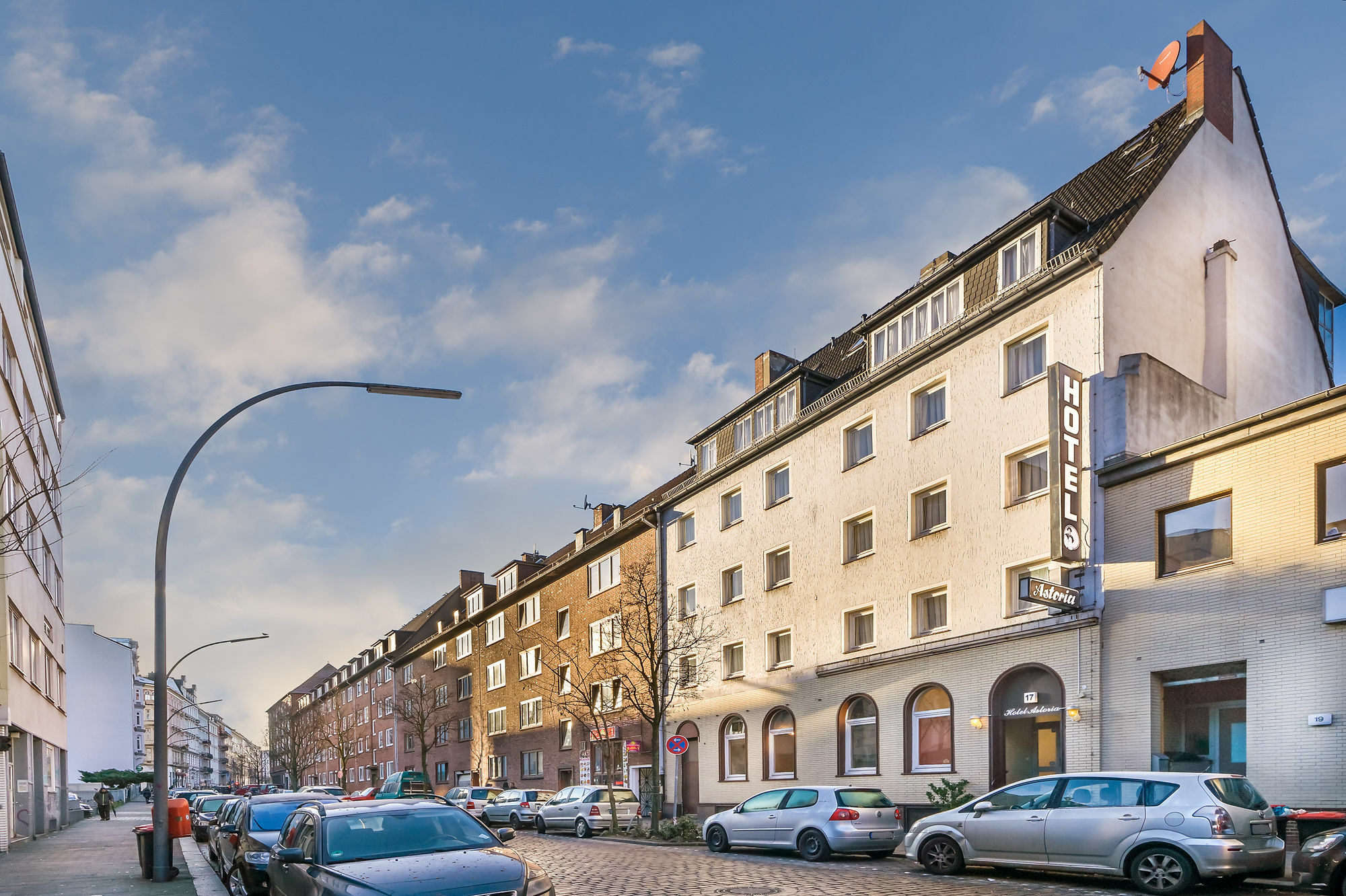 Signature Hotel Astoria Hamburg Bagian luar foto